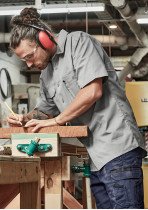 ZW120 - Mens SYZMIK Light Weight Tradie  Short Sleeves Shirt