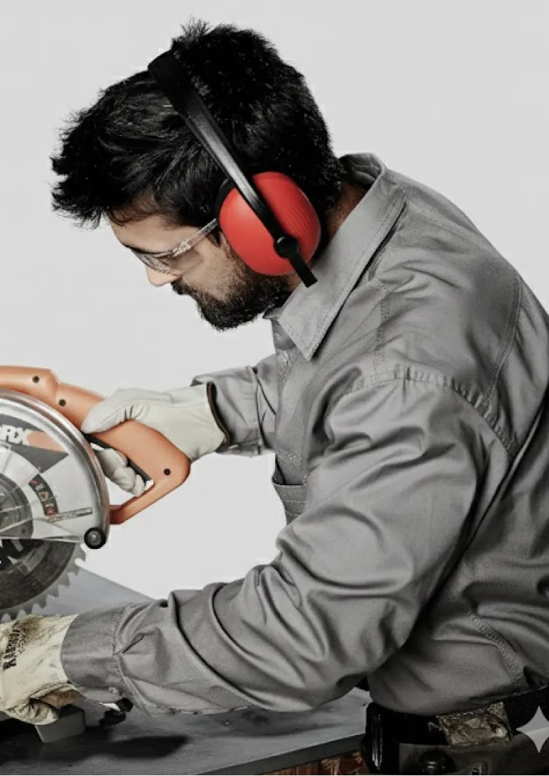 ZW120 - Mens SYZMIK Light Weight Tradie  Short Sleeves Shirt